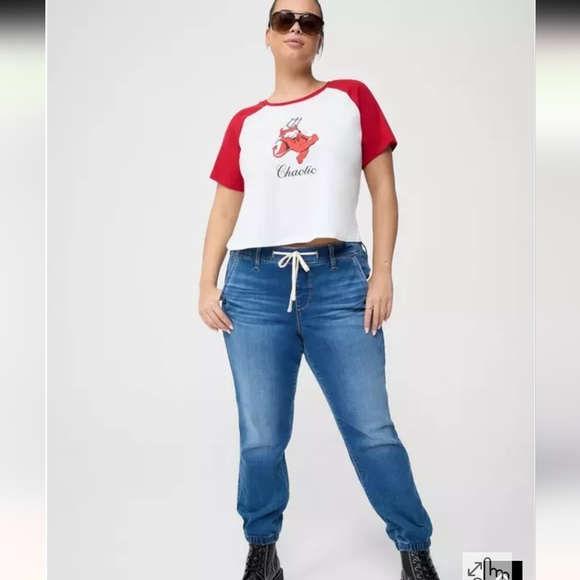 Torrid Kewpie Cropped Short Sleeve Tee White & Red Size 2x NWT - Picture 6 of 8